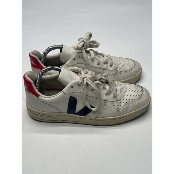 Veja Shoes - VEJA Sneakers Women's Size 9 White Leather Low Top Casual Lace-Up Shoes